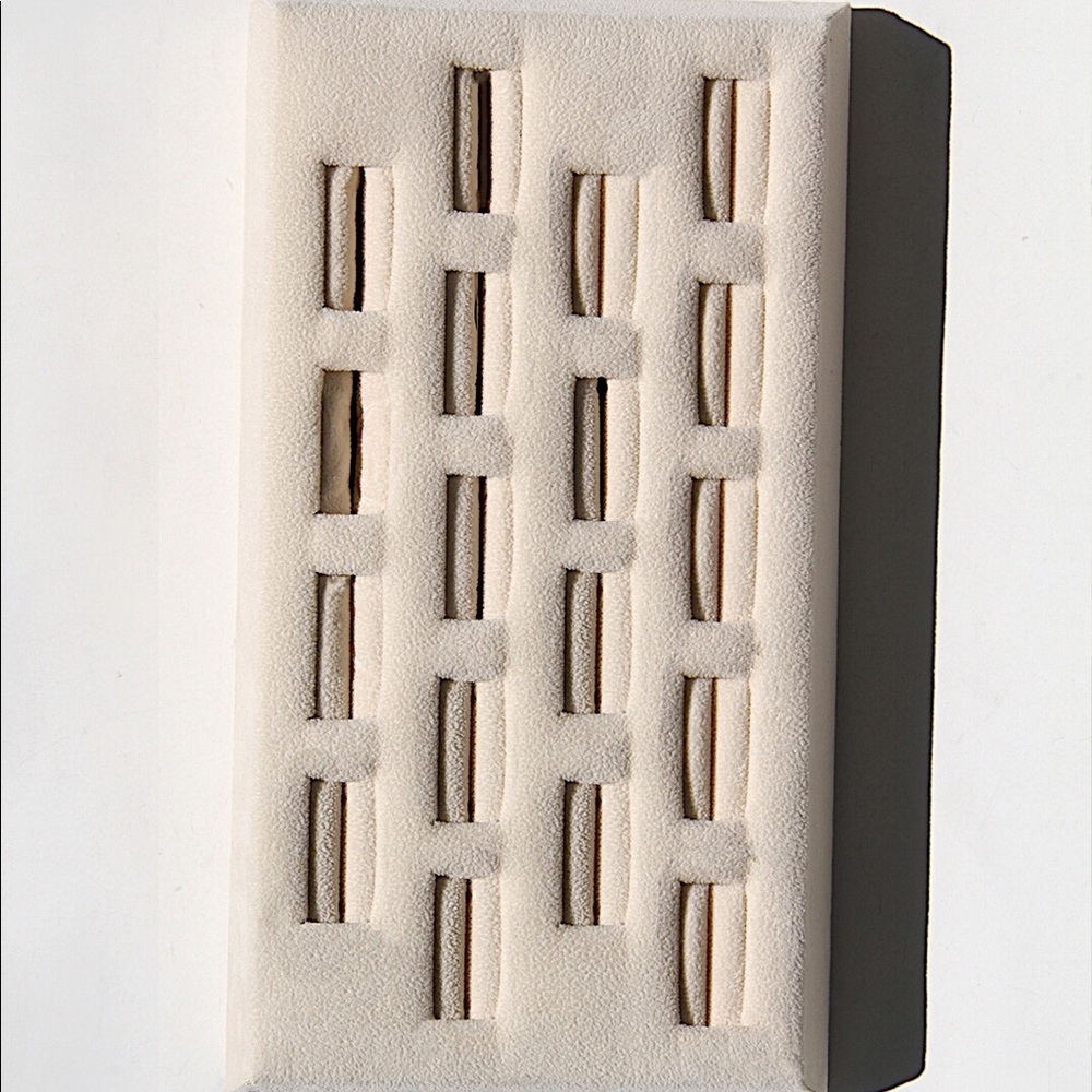 Jewelry organizer